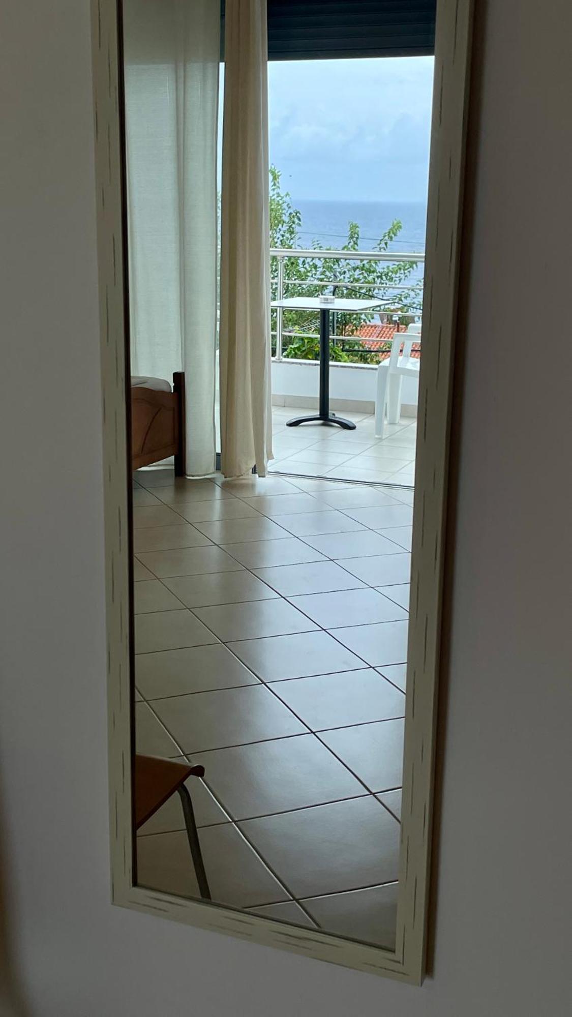 Tasos Rooms Himare Bagian luar foto