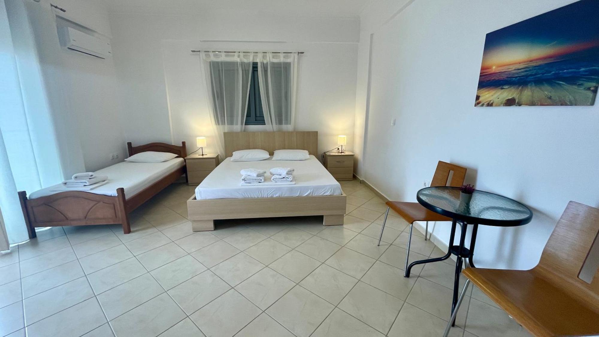 Tasos Rooms Himare Bagian luar foto